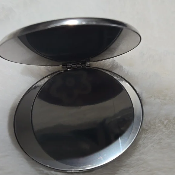 Marc Jacobs cosmetic, purse, travel mirror NEW - Picture 4 of 8